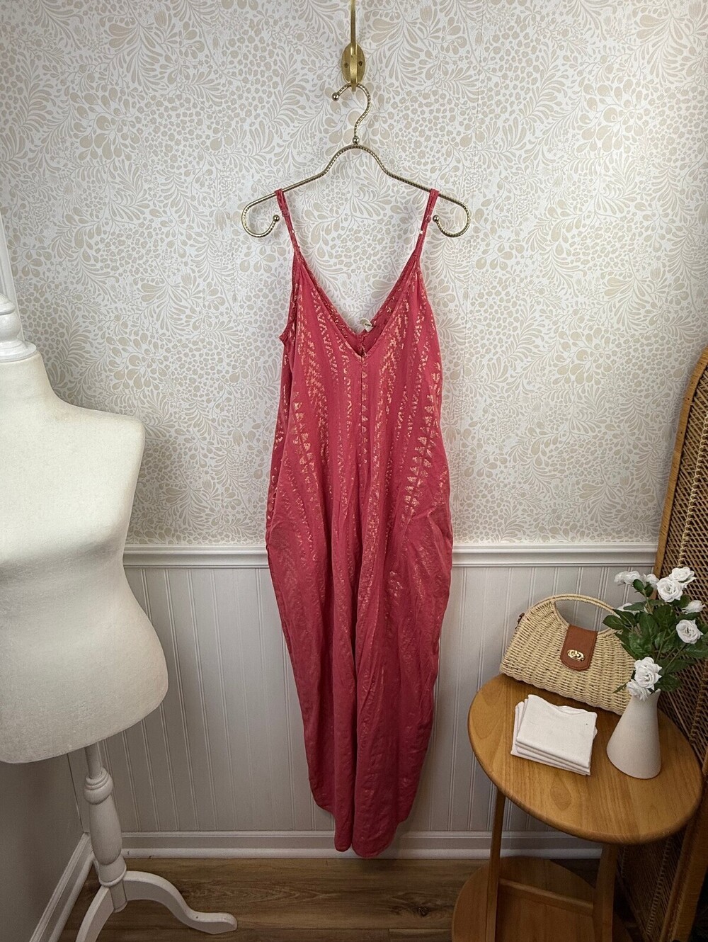 Elan Pink and Gold Metallic Patterned Sleeveless Maxi Dress - Size - Medium